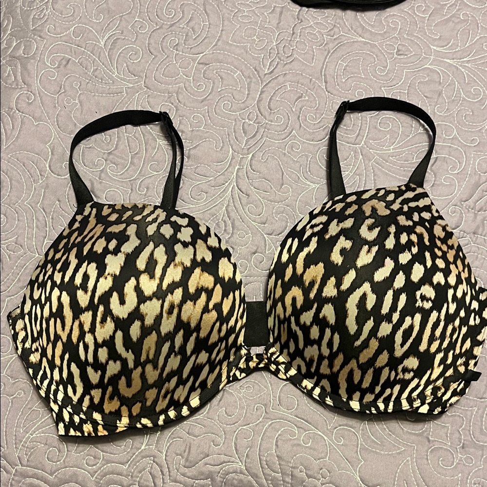 Victoria's Secret Black and Tan Leopard Bra